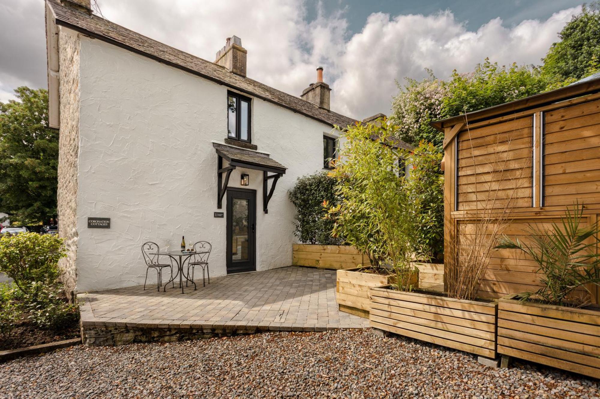 Coronation Cottages, Modernised 200-Year-Old Lake District Cottage Getaway For Two Lindale Exterior photo